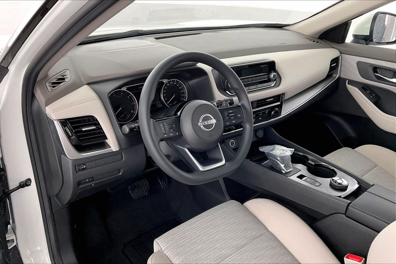 نيسان إكس تريل S | سنة ضمان مجانية | نسبة التمويل 1.99% | خالية من أضرار الفيضانات