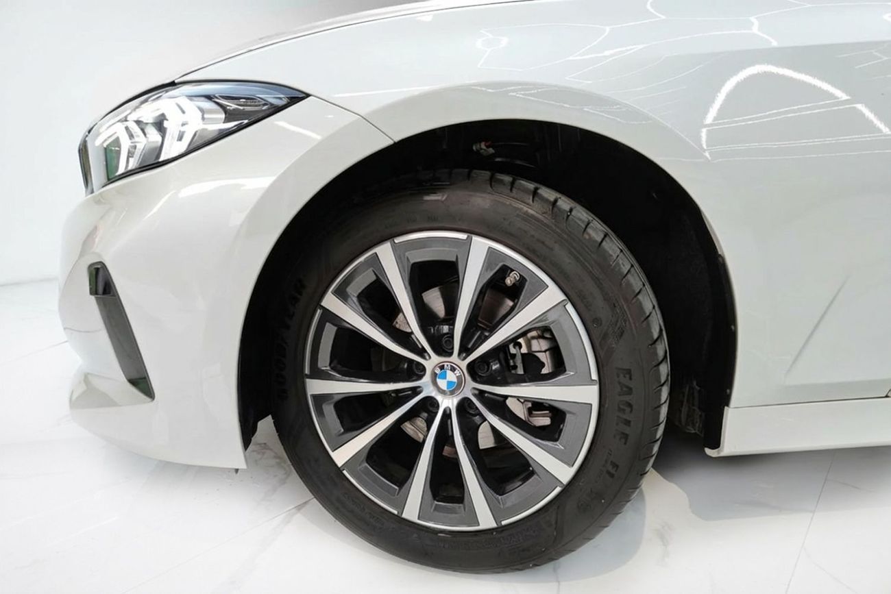 BMW 318i RAMADAN OFFER l AED 2,800 / Monthly l 0% Down payment l 318i l Agency Warranty & Service till 2028