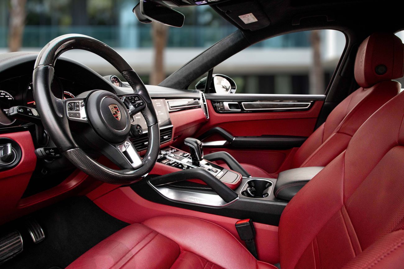 Porsche Cayenne Cayenne Coupe Turbo | 5,778 P.M | 0% Downpayment | TURBO PORSCHE SERVICE HISTORY!