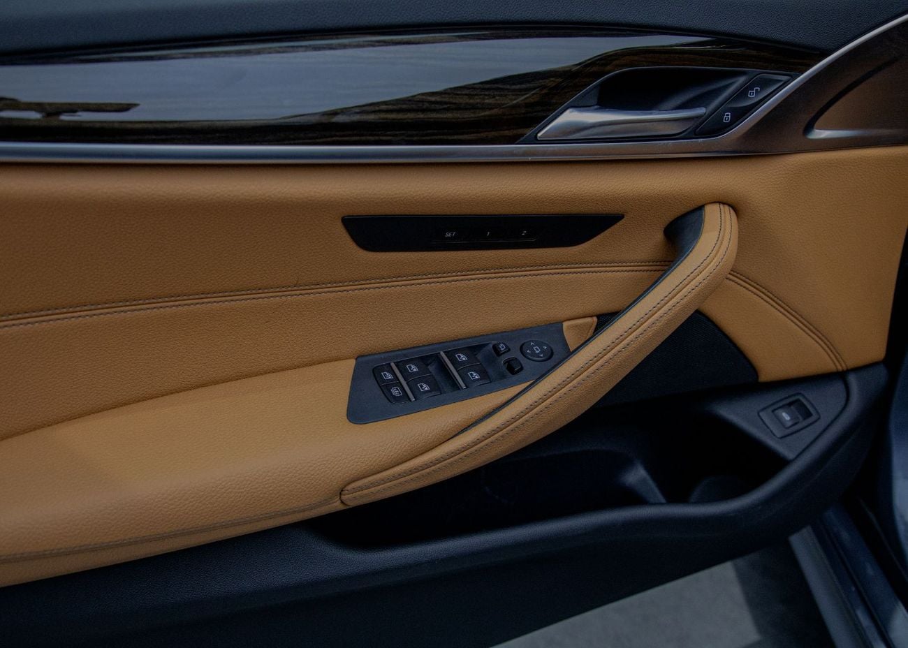 بي أم دبليو 520i