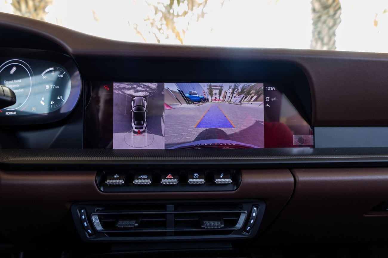 Porsche 911 Carrera GTS 3.0L (450 HP) Convertible