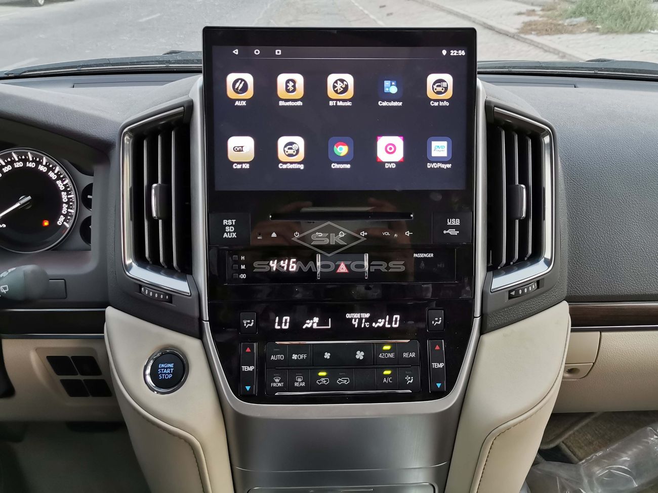 Toyota Land Cruiser 4.5L Diesel, 20" Alloy Rims, Tesla DVD 16", Parking Sensors, Sunroof, Leather Seats (CODE # VX04)