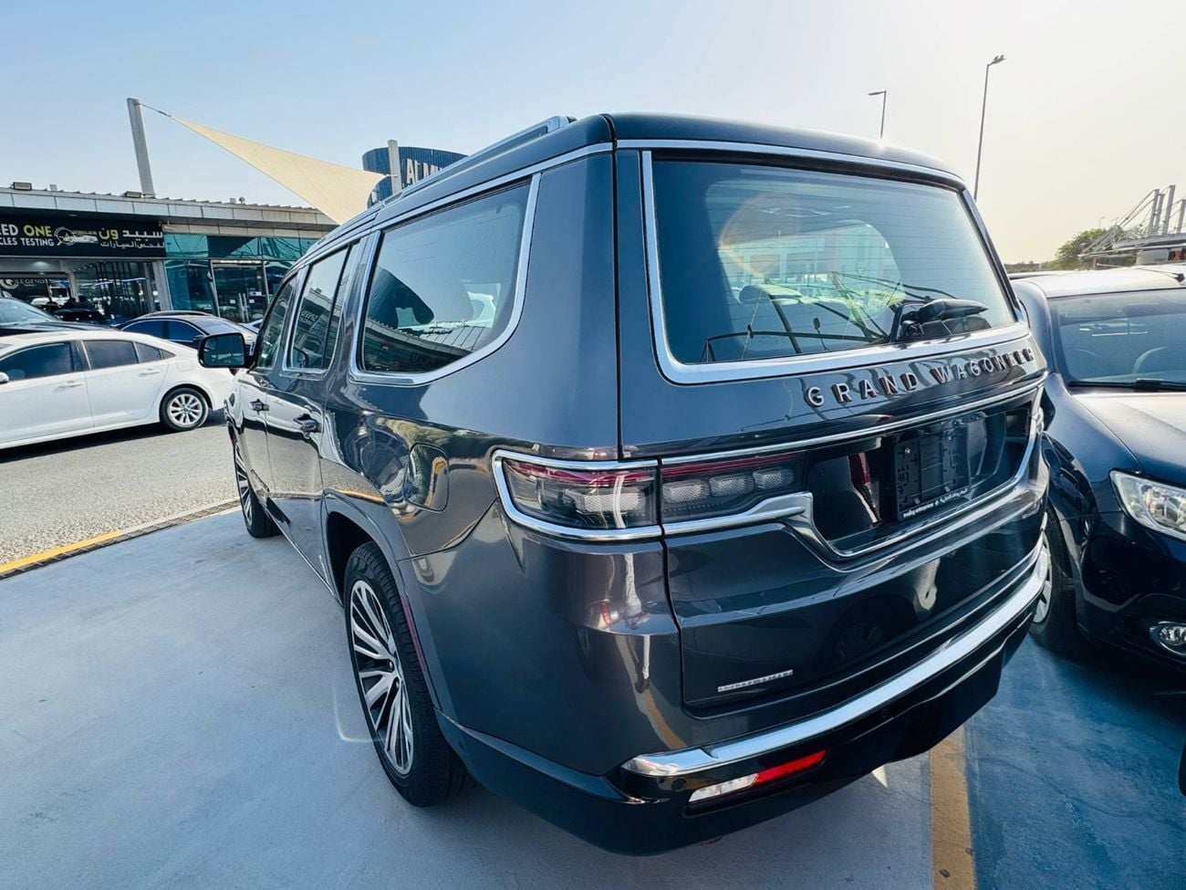 جيب جراند واجونير Series III 3.0T