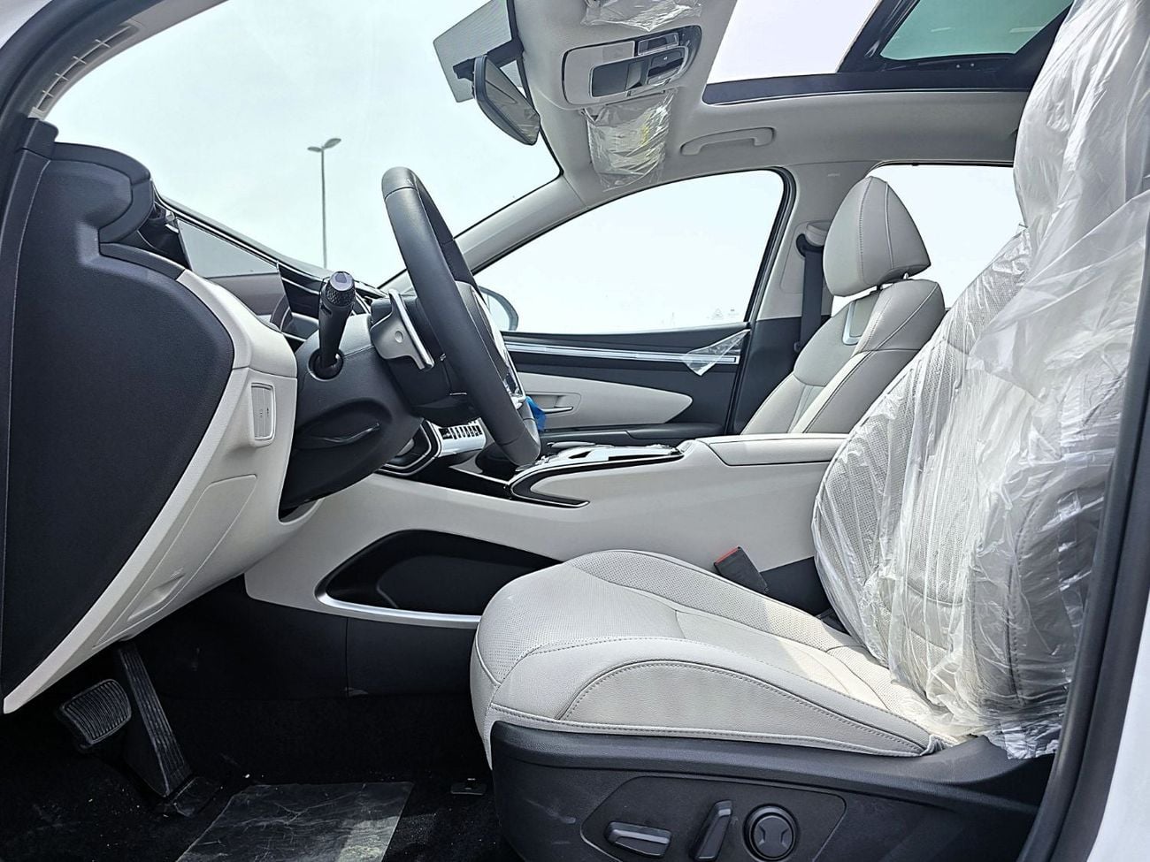 Hyundai Tucson COMFORT PLUS Hyundai Tucson  1.6T A/T FWD SUV White Color 2024 Model