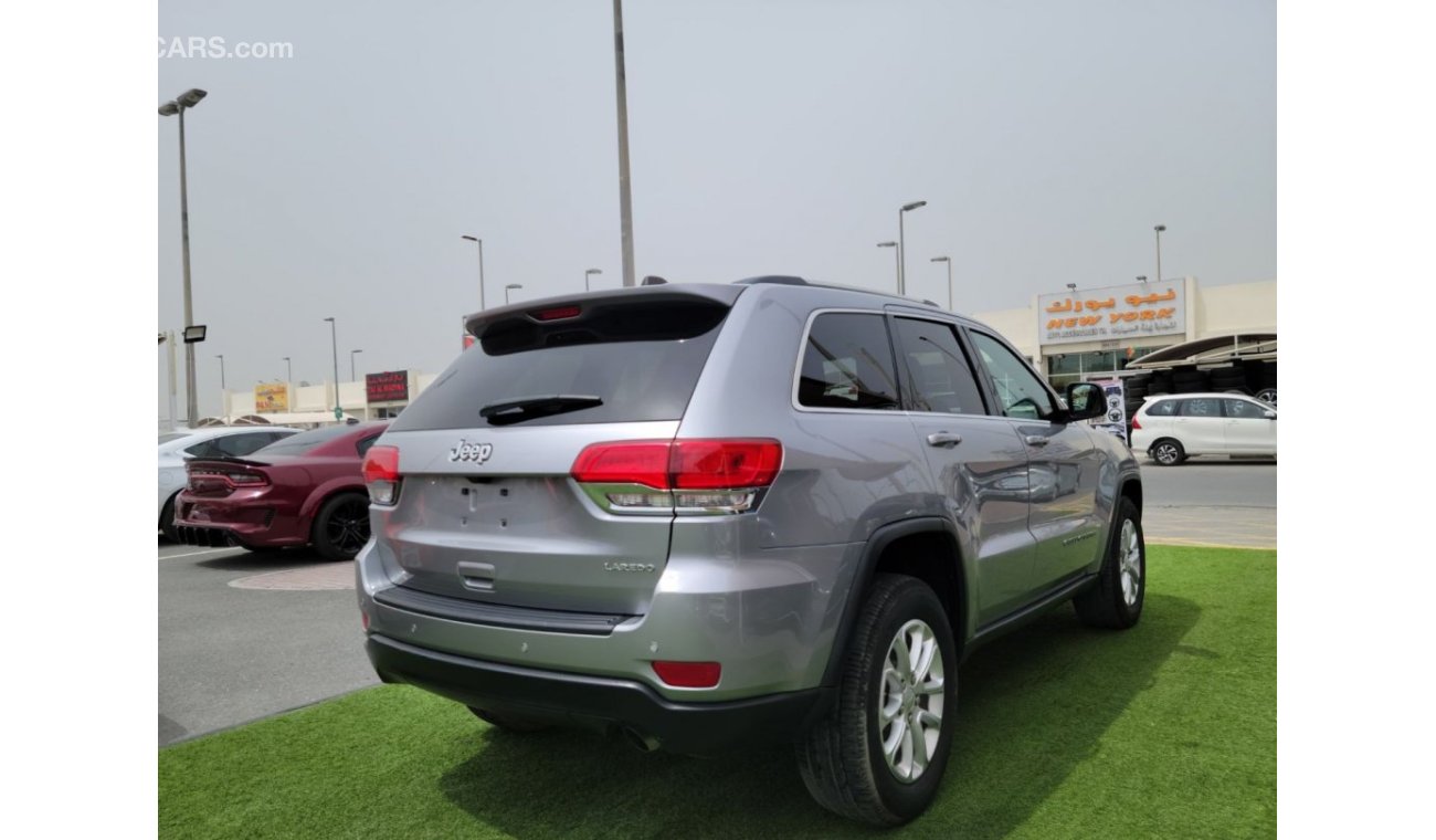 Jeep Grand Cherokee Laredo