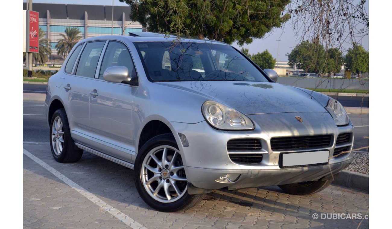 Porsche Cayenne V6 Full Option in Excellent Condition