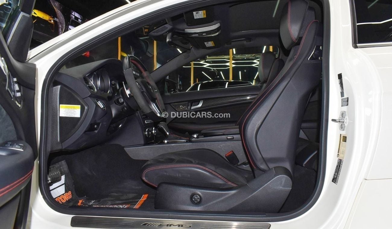 Mercedes-Benz C 63 Coupe 2013 Mercedes-Benz C63 AMG Coupe Black Series 1 OF 100