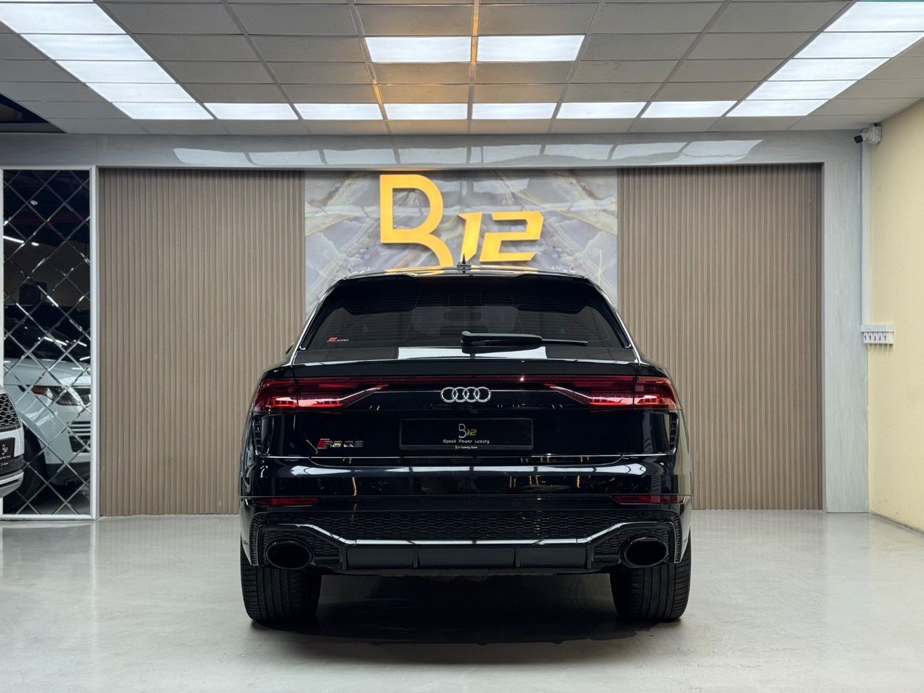 Audi RS Q8 quattro 4.0L