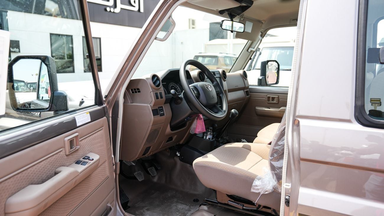 Toyota Land Cruiser LC71 71 MANUAL MID OPTIONS