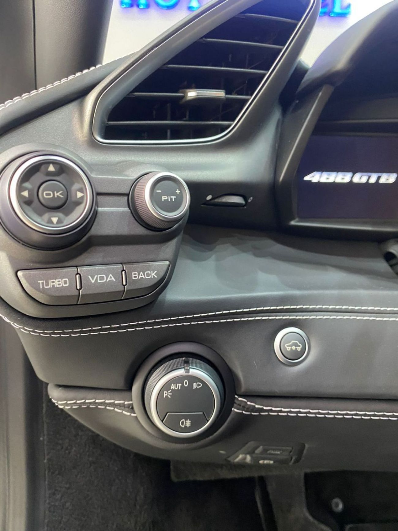 Ferrari 488 FERRARI 488 GTB | V8