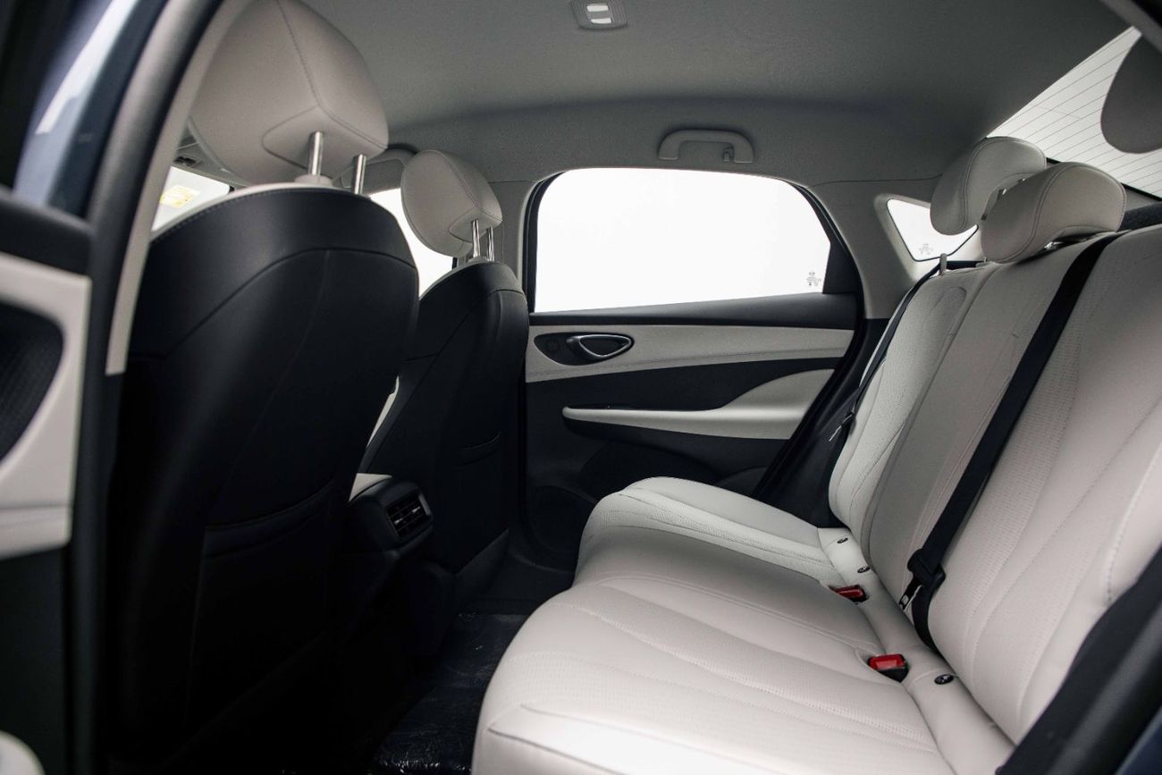 BYD Seal 05 DM-i Luxury 1.5L - Plug-In Hybrid - Atlantis Grey Inside White | Export Only