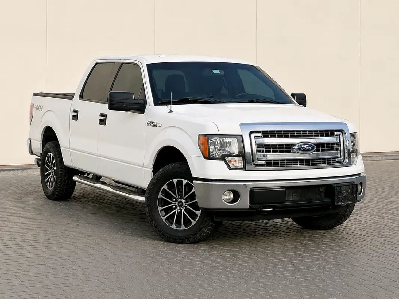Ford F-150 XLT GCC Specs