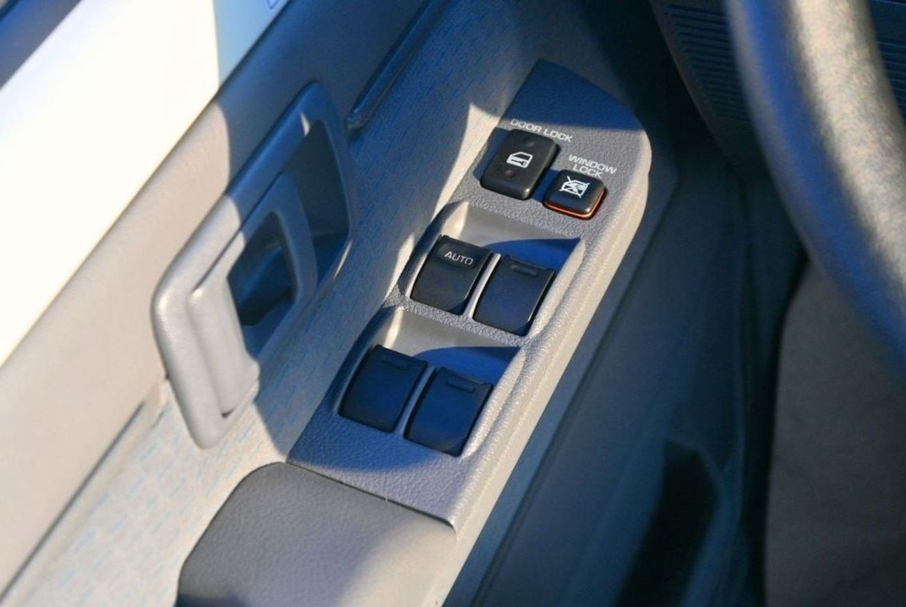 تويوتا لاند كروزر 70 TOYOTA  LC76 HARDTOP 5 DOOR 4.0L PETROL 2024