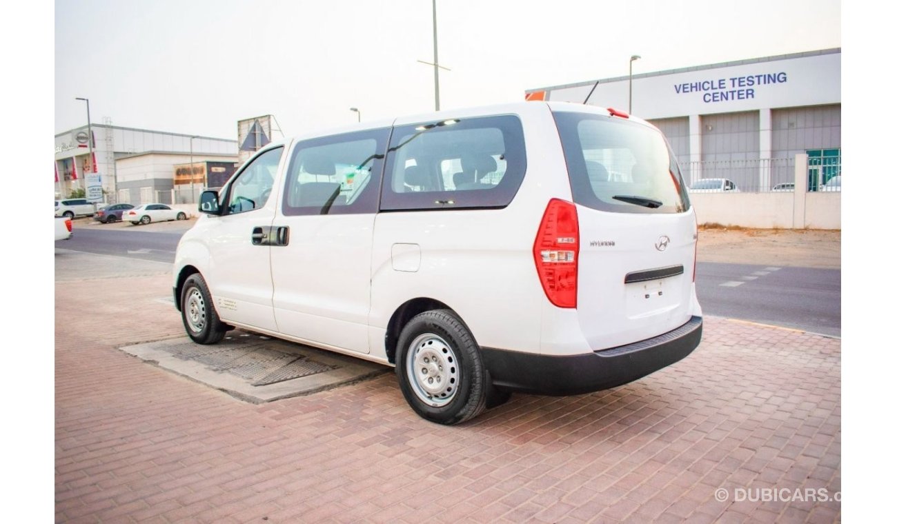 هيونداي H-1 2017 | HYUNDAI H1 | PASSANGER VAN 12-SEATER | GCC | VERY WELL-MAINTAINED | SPECTACULAR CONDITION |