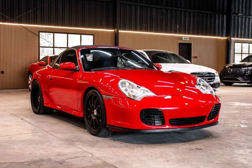 Porsche 911 CARRERA 4S