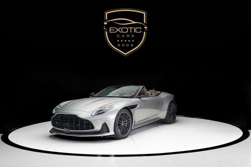 أستون مارتن DB12 VOLANTE