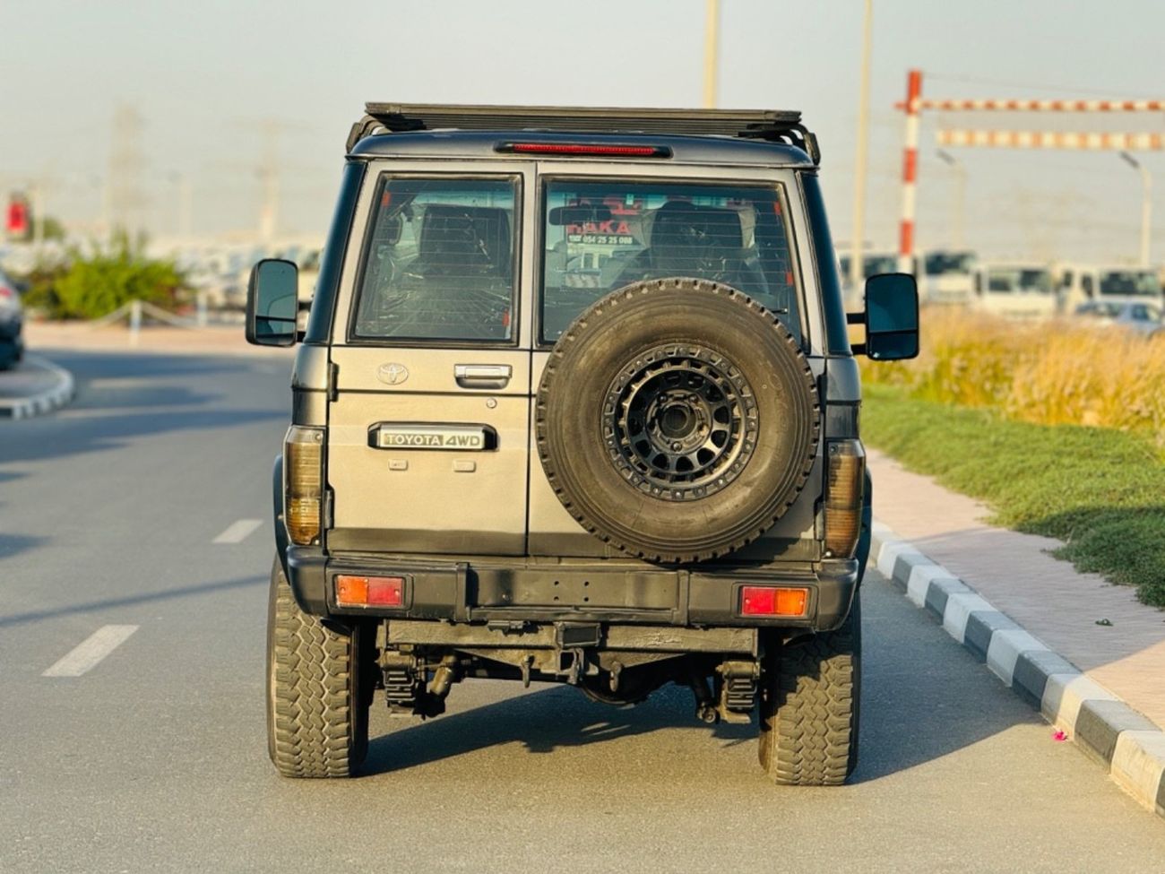 تويوتا لاند كروزر 70 Toyota Land Cruiser hardtop 5 door