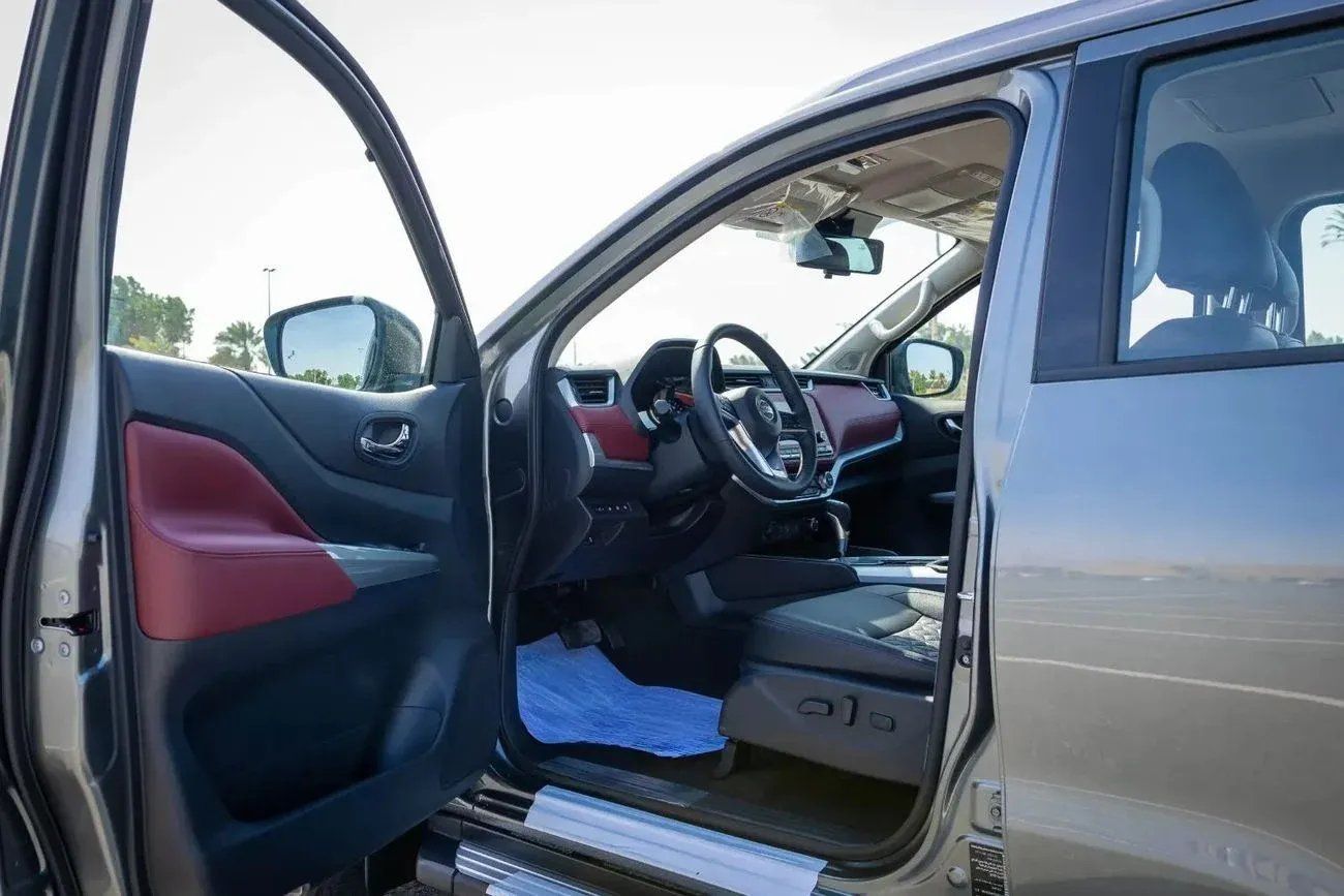 نيسان إكستيرا Nissan X-Terra Platinum PTR AT -MY2023- Grey