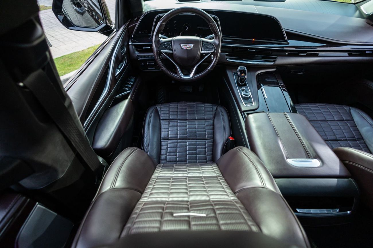 Cadillac Escalade Sport Platinum 6.2L 4WD