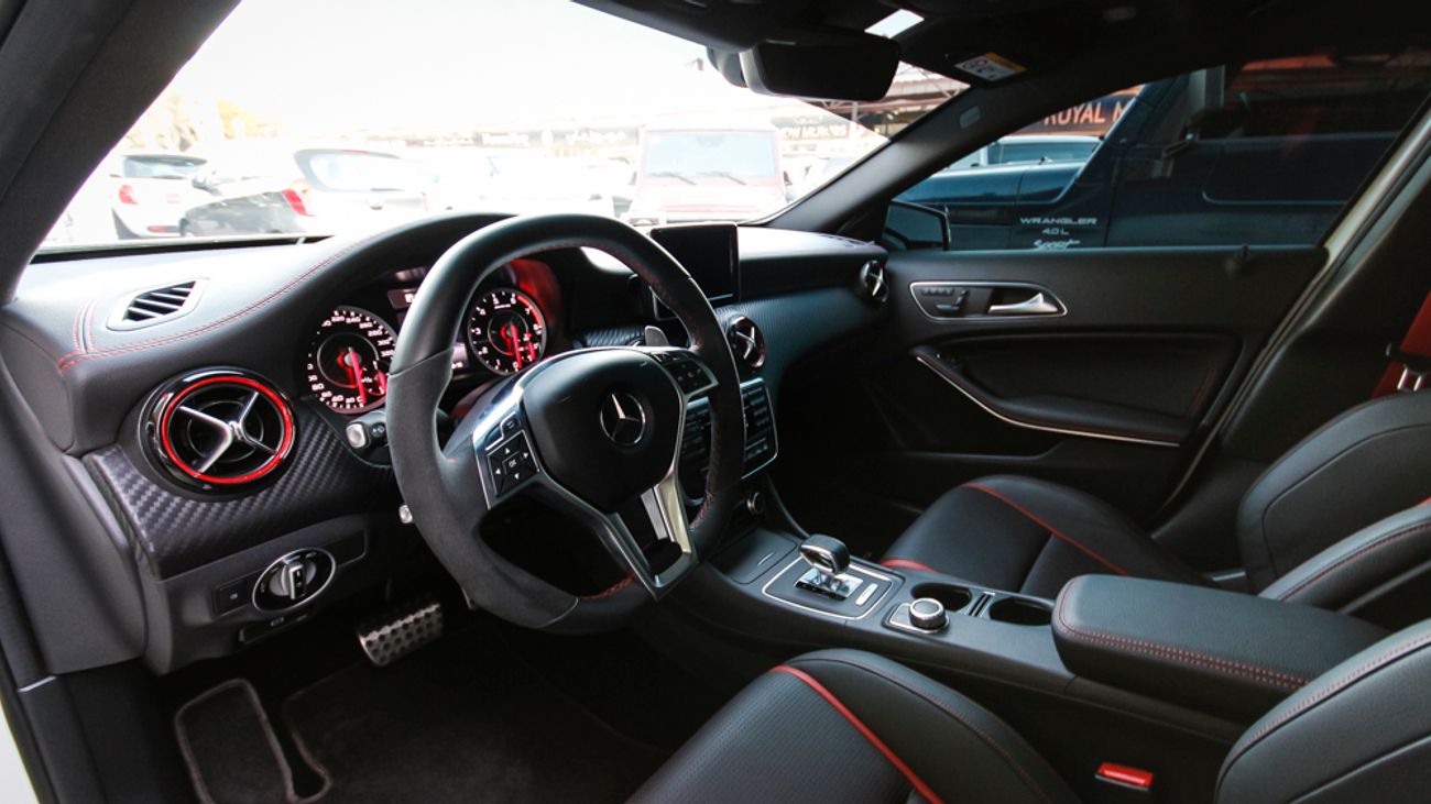 Mercedes-Benz A 45 AMG Edition 1