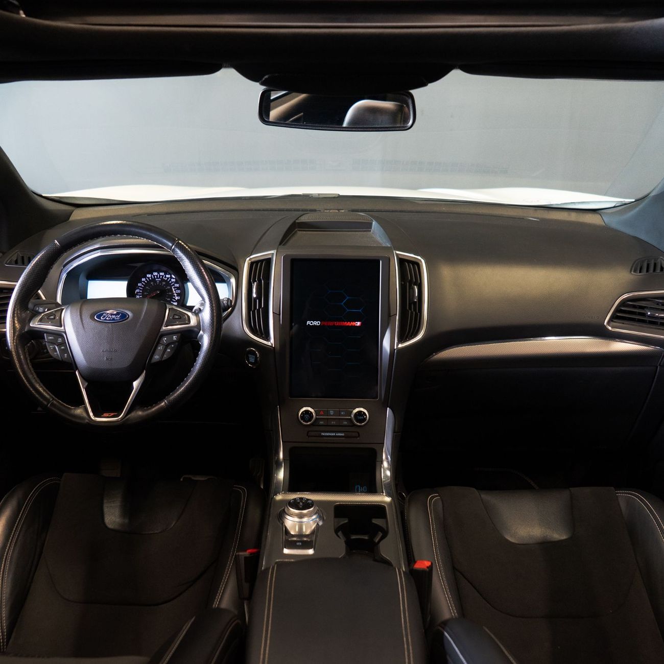 Ford Edge ST AED 1,724 pm  • 0% Downpayment • Ford Edge ST • 1 Year Warranty