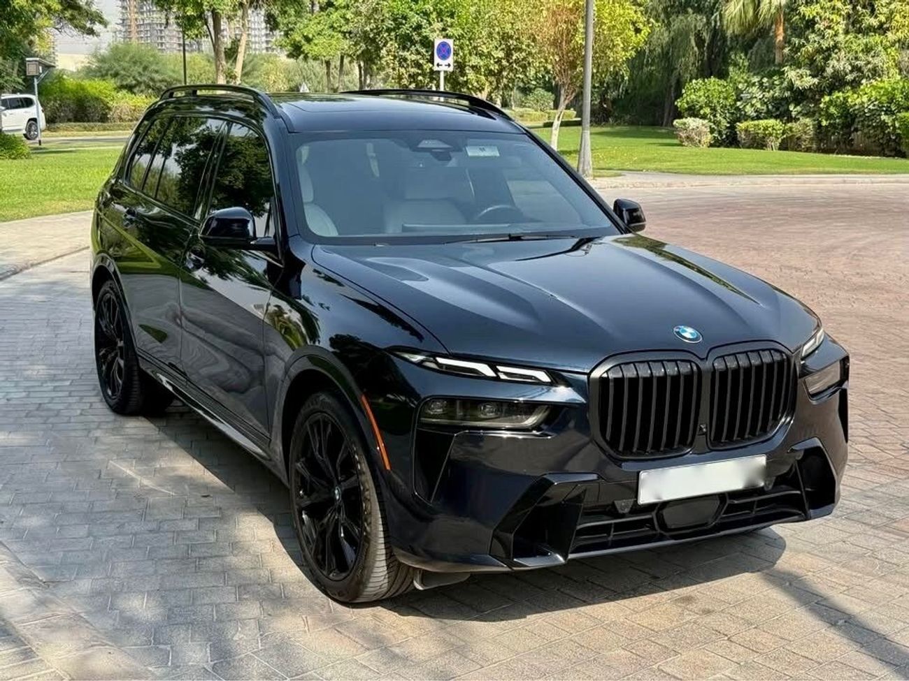 BMW X7 xDrive40i Luxury M Sport Package 3.0L