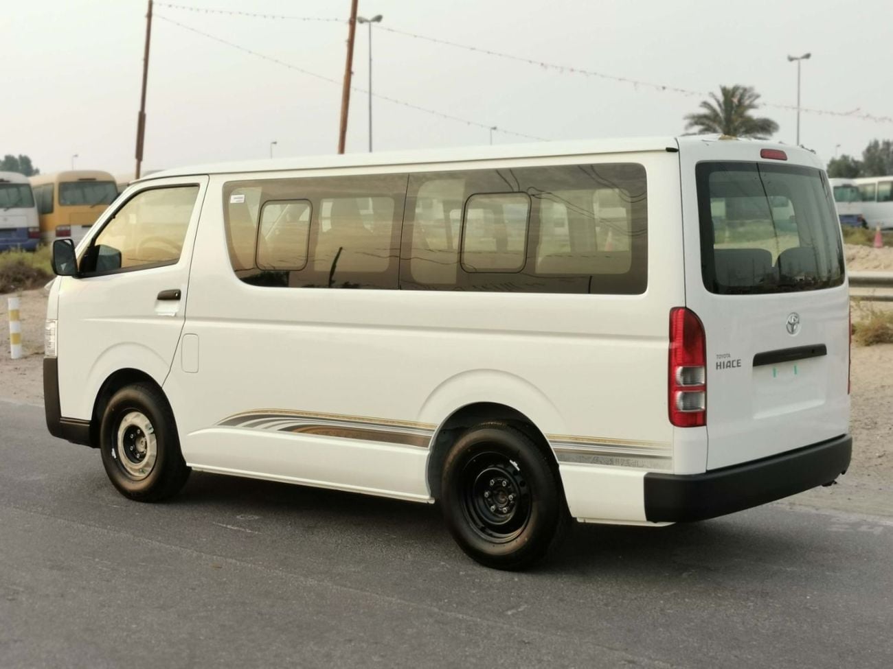 Toyota Hiace STANDARD ROOF / M/T / 2.5L DIESEL / 15 SEATER / EXPORT ONLY ANGOLA (CODE # HD25ST15)