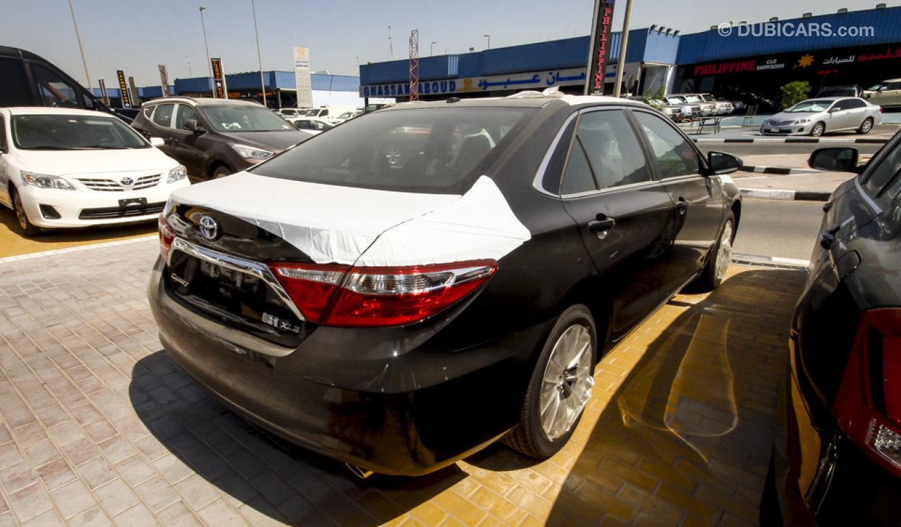 Toyota Camry HYBRID SYNERGY DRIVE X.LE