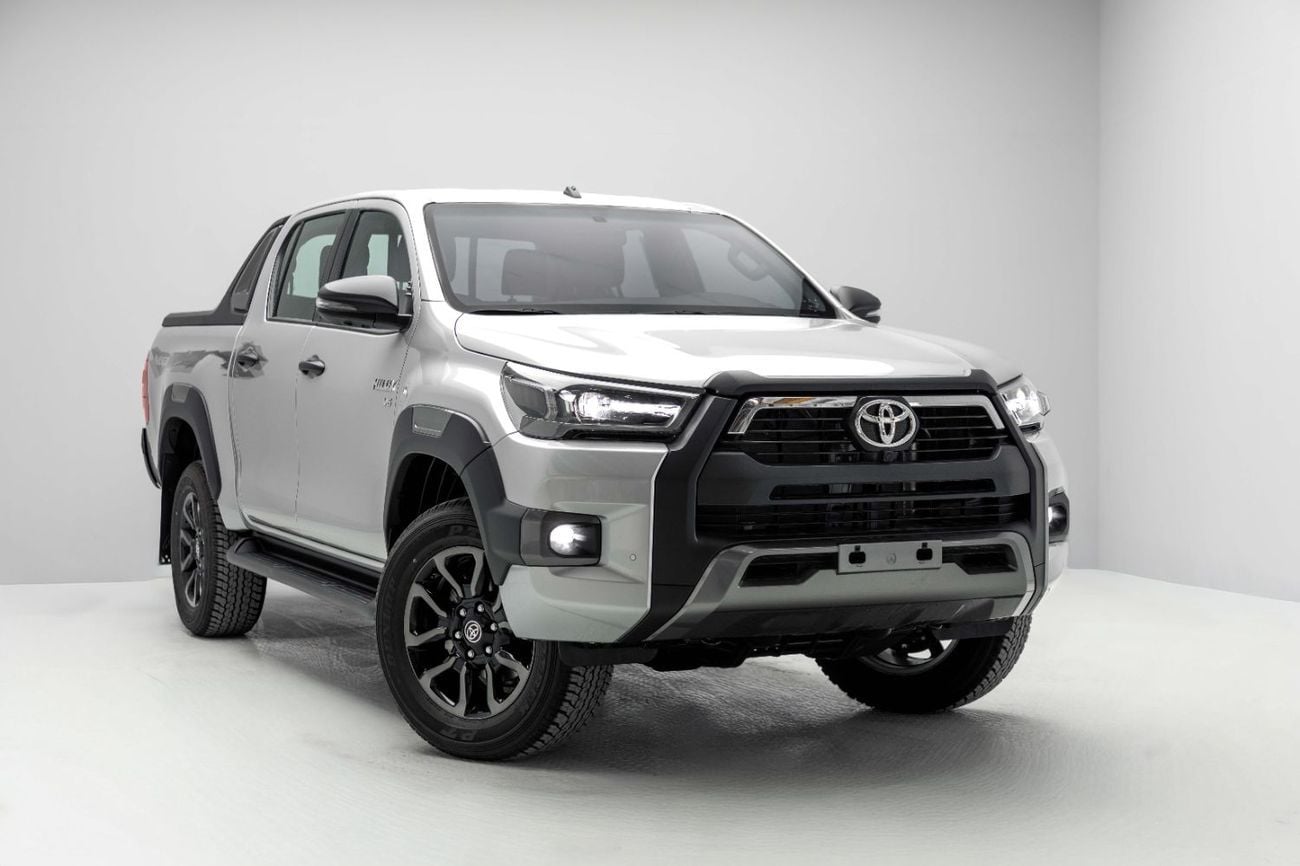 تويوتا هيلوكس Adventure 4.0 - Silver Metallic Inside MLM Black | Export Only