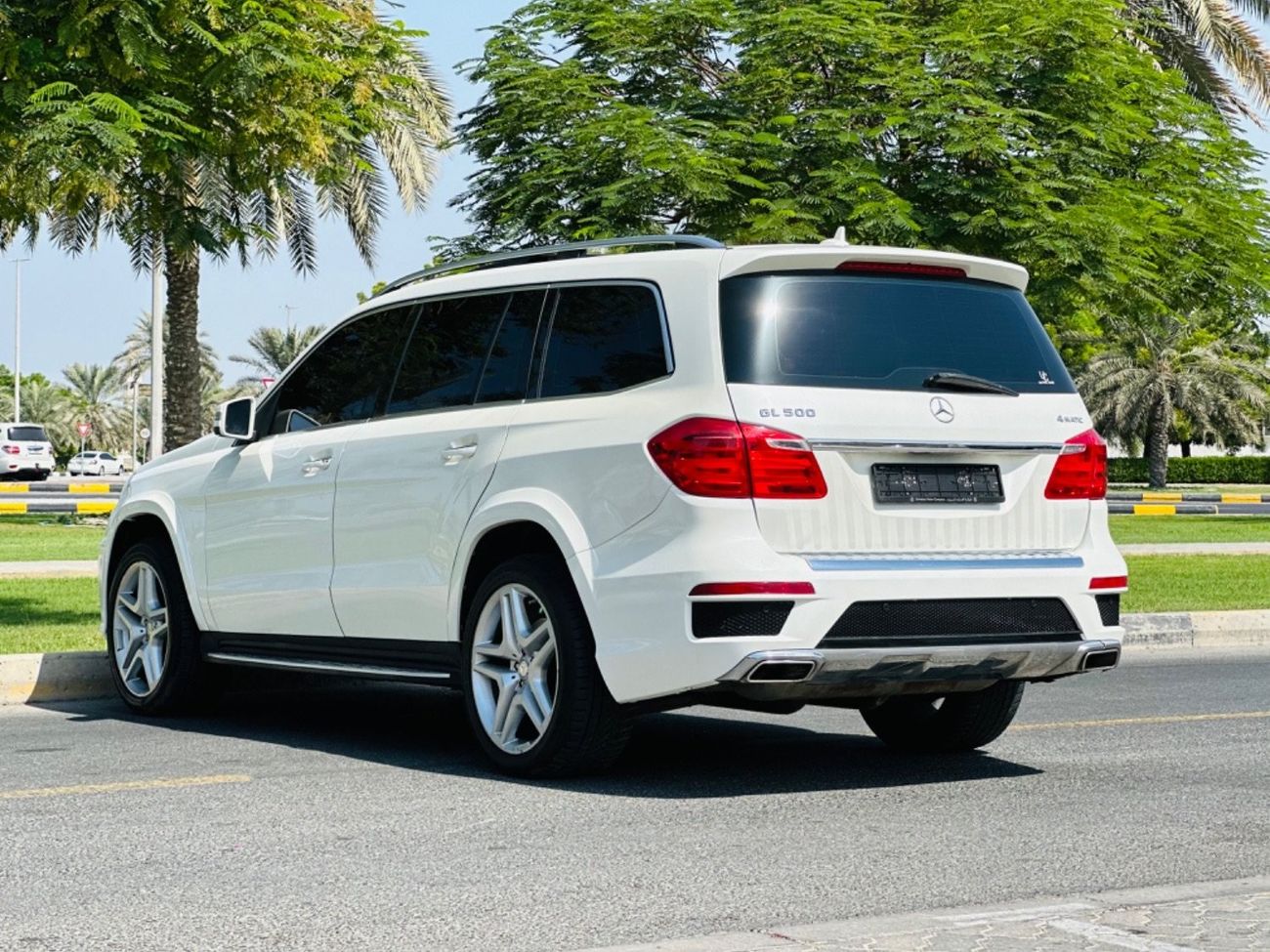 Mercedes-Benz GL 500 Std MERCEDES GL500 AMG MODEL 2013 FULL OPTION