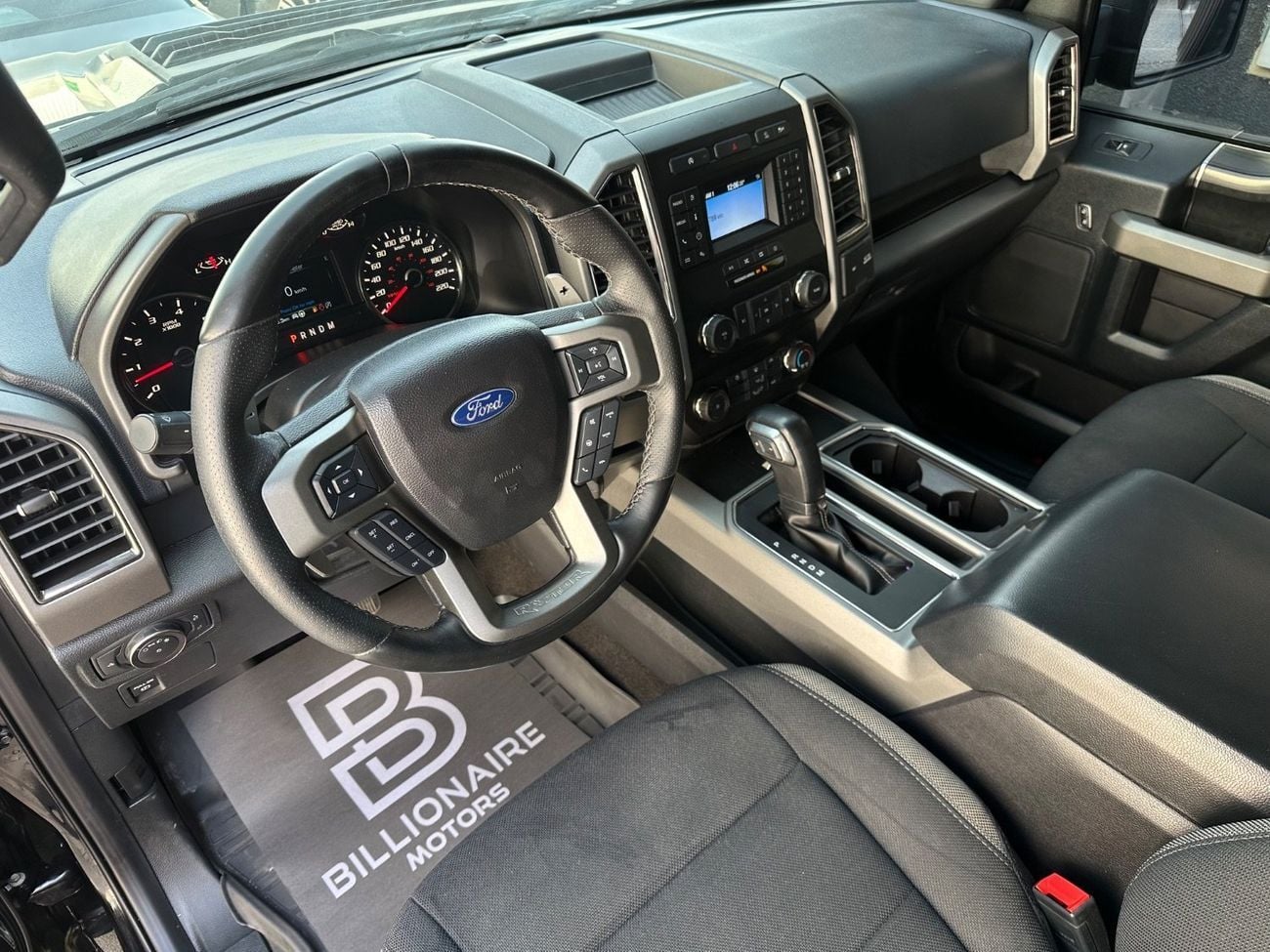 فورد إف-150 رابتور FORD RAPTOR F-150 V6T CABIN & HALF | GCC | 2019 | FULL SERVICE HISTORY IN AL-FUTTAIM