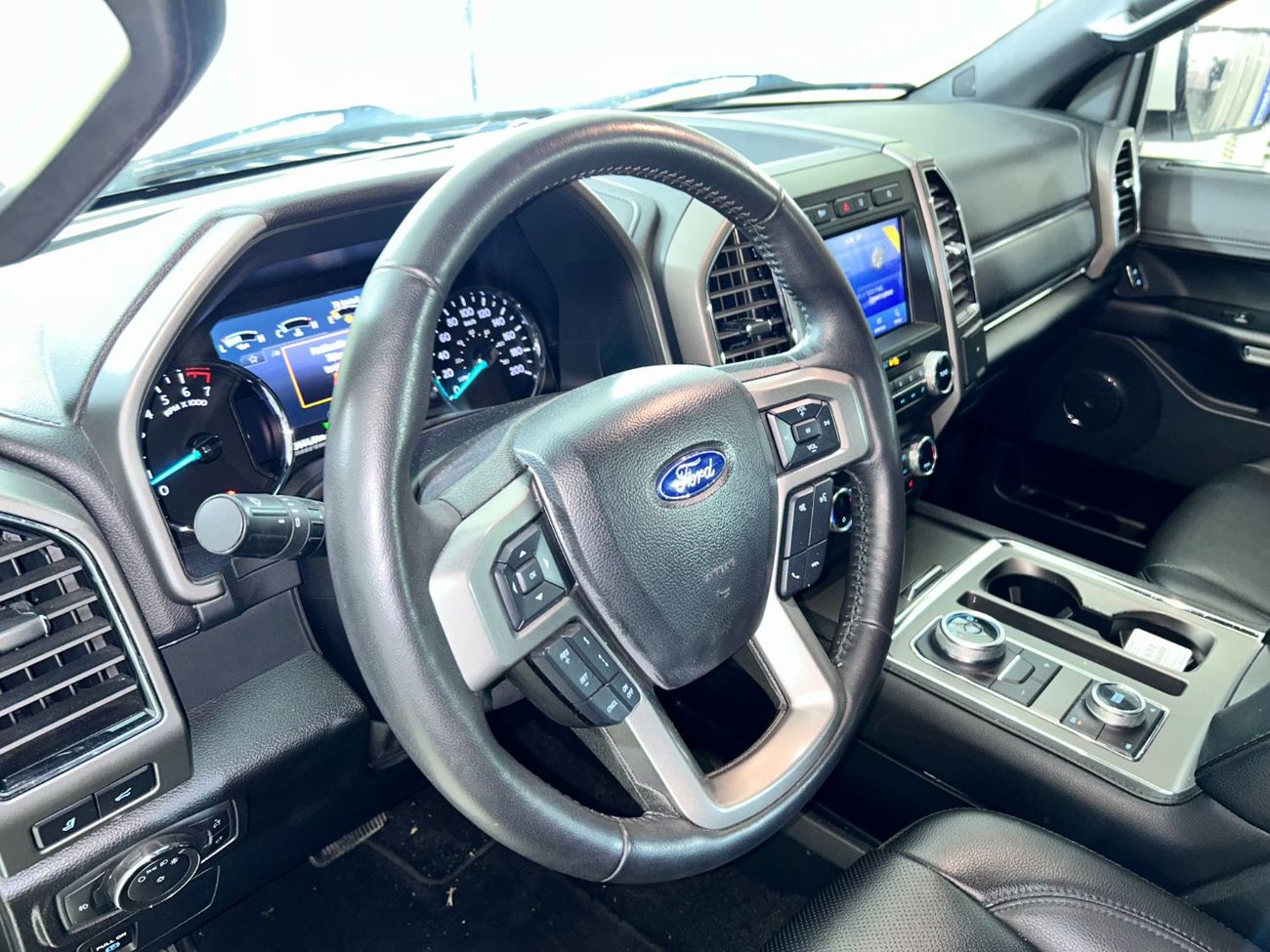 فورد إكسبيديشن XLT 3.5L (380 HP) 4WD