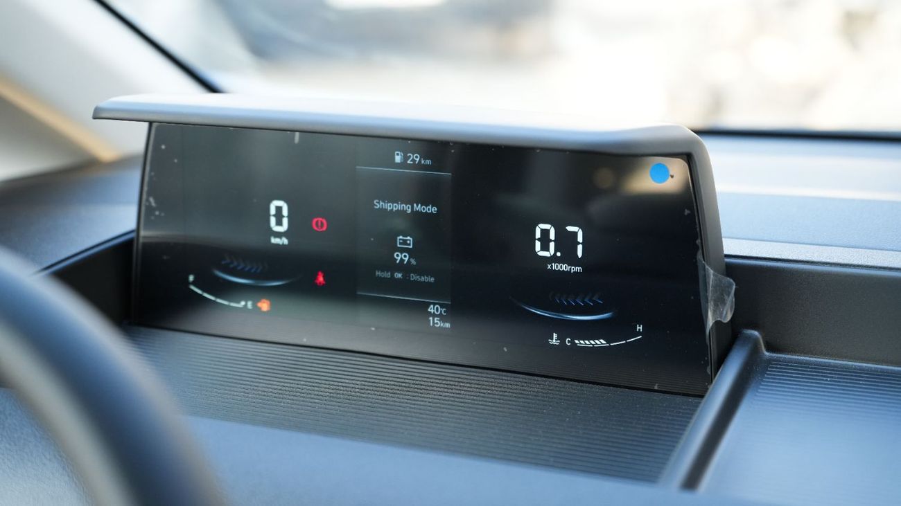 هيونداي ستاريا 2.2 Diesel 11 Seater M/T 2025 MY