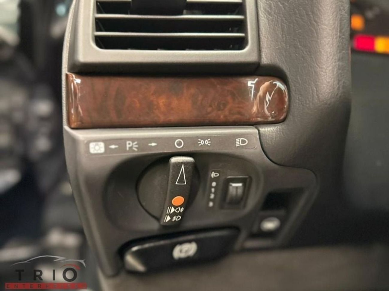 مرسيدس بنز S 600 