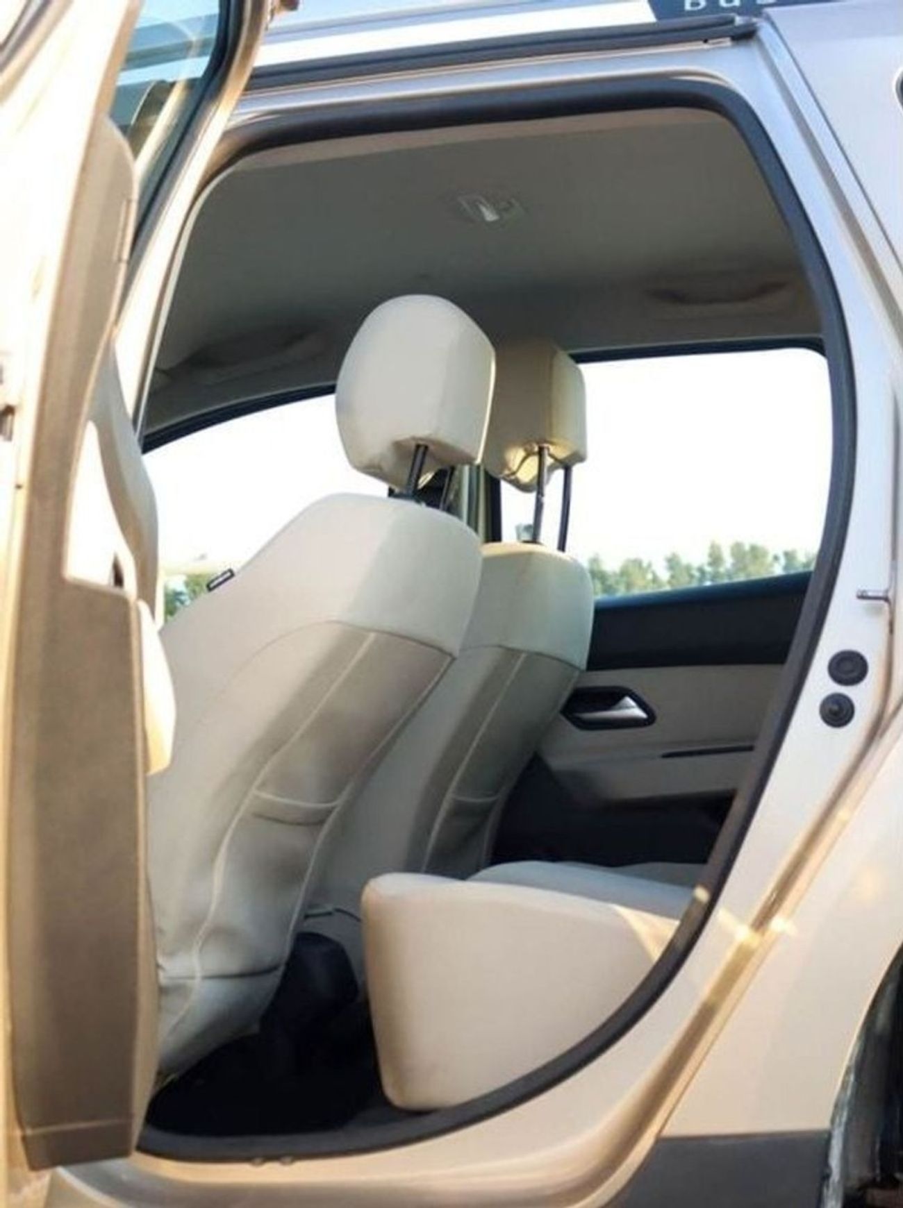 Renault Duster SE 1.6L Renault Duster   2020 GCC 1.6L Original Paint accident-free in excellent condition 530 P.M