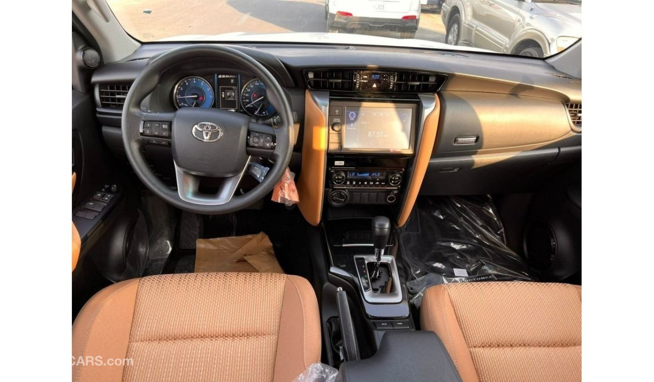 Toyota Fortuner 2.7L PETROL AUTOMATIC WITH AUTO AC