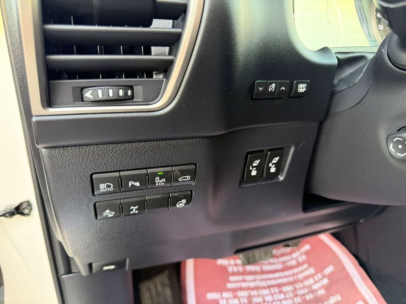 Lexus NX200t LEXUS NX200T - SPECIAL EDITION - WHIT HEAD UP DISPLAY