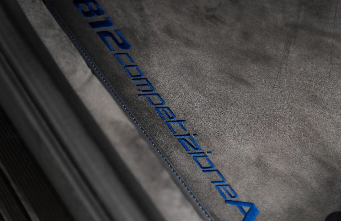 فيراري 812 كومبيتيزون 6.5L V12 Naturally Aspirated Engine