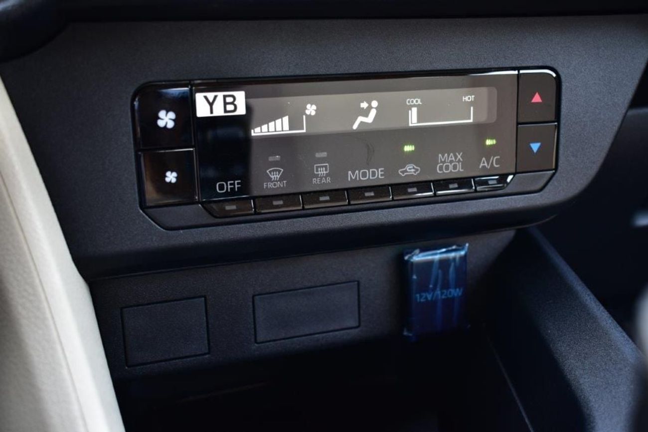 Toyota Yaris 1.5L 5 SEATER AT