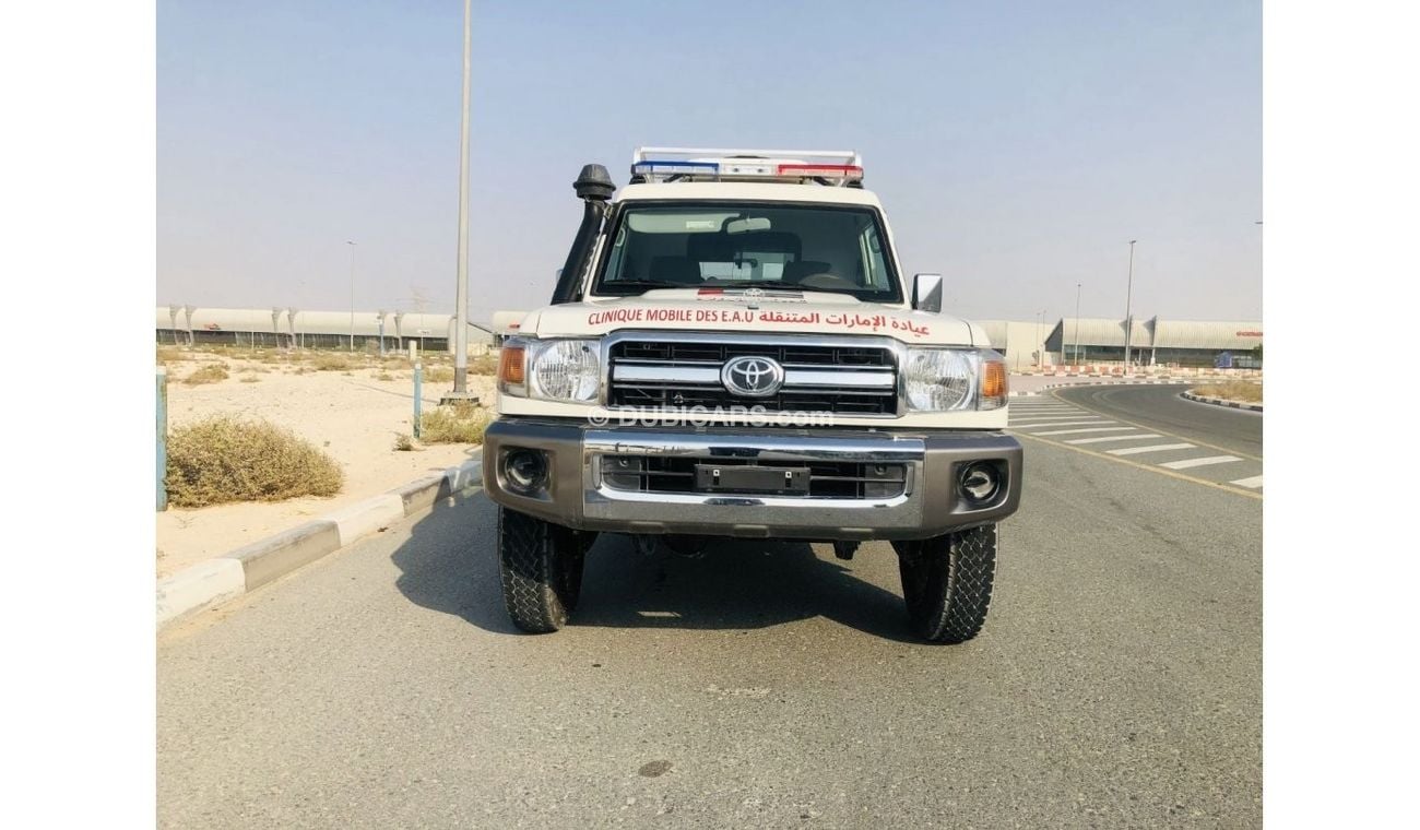 Toyota Land Cruiser 70 Mobile Clinic