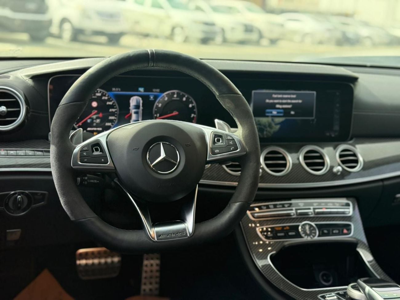 مرسيدس بنز E 63 AMG S