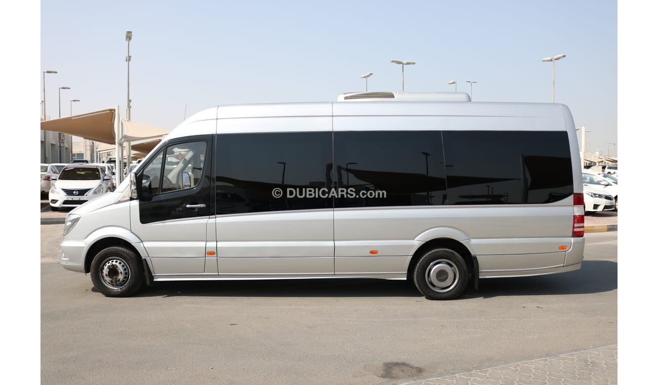 Mercedes-Benz Sprinter 21 SEATER LUXURY PASSENGER VAN 2015 LOW MILEAGE WITH GCC SPECS