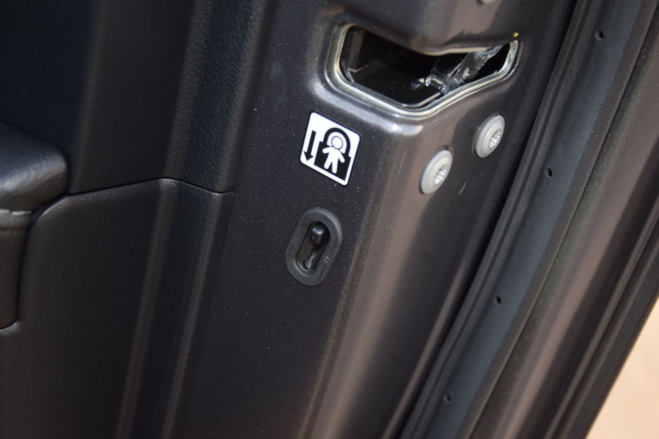 تويوتا هيلوكس S GLX Limited 2.8L A/T