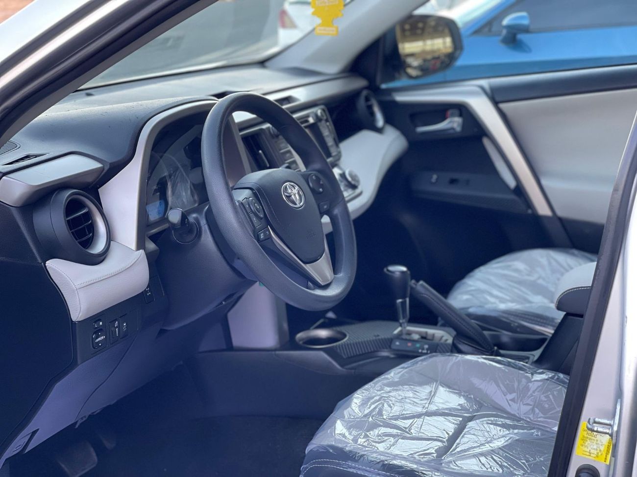 Toyota RAV4 VXR Rav4 XLE FULL OPTIONS 4X4