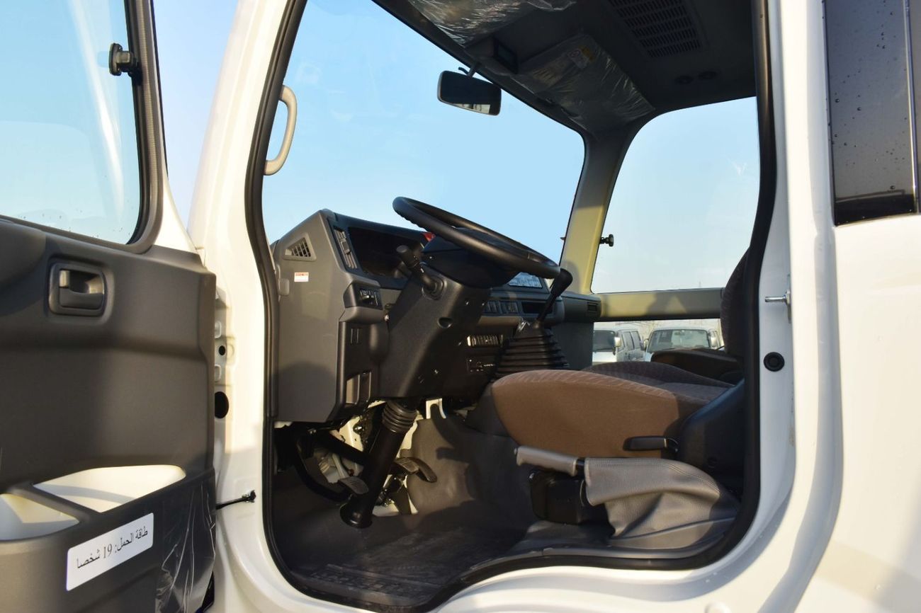 تويوتا كوستر 2.7L MANAUAL PETROL 20 SEATS SHORT WHEEL BASE