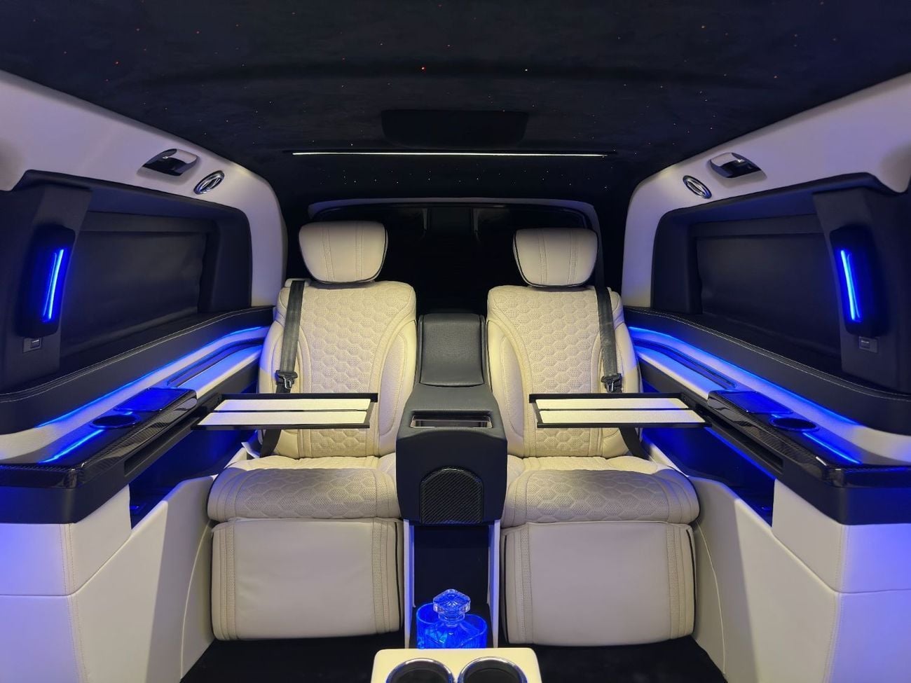 مرسيدس بنز V 250 AVANTGARDE/E Mercedes V-Class with Full VIP Conversion