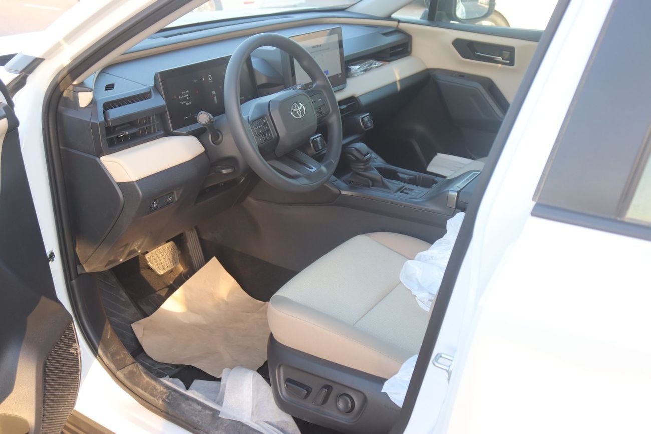 تويوتا راف ٤ 2.0 XLE , SUNROOF , ALLOY WHEELS , PUSH START, MODEL 2026