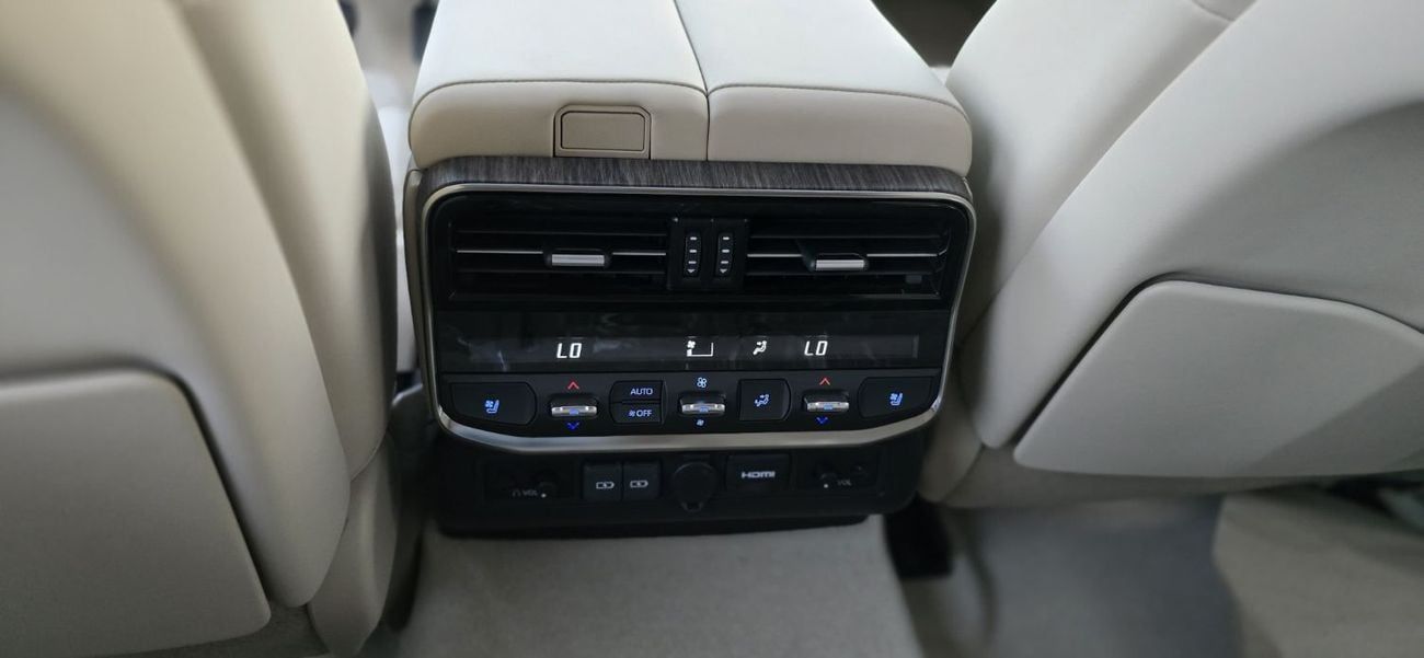 Toyota Land Cruiser VX 3.5L