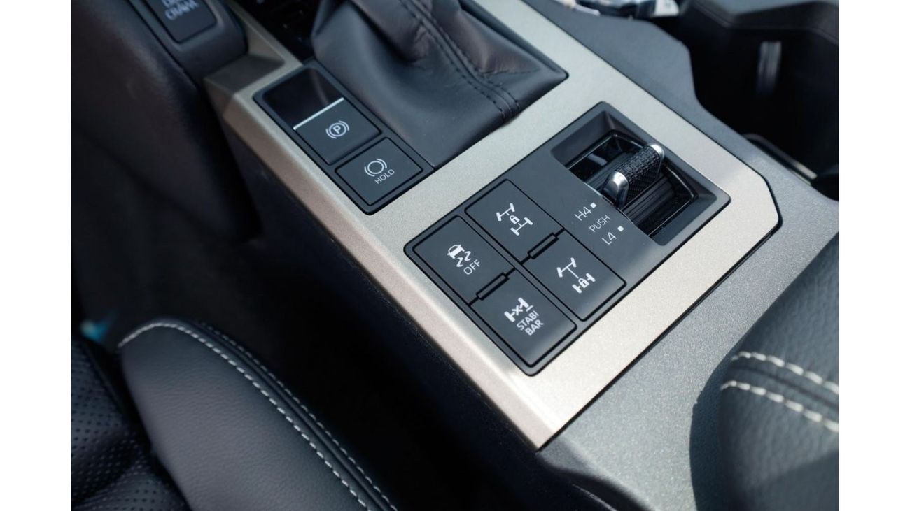 Toyota Prado TOYOTA PRADO 2.4 ADVENTURE WITH MEMMORY SEATS 2024 WHITE