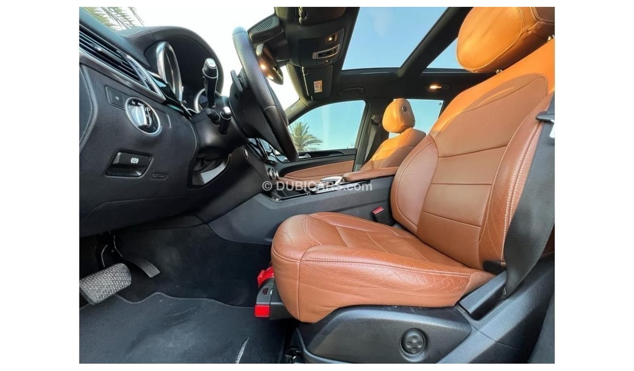 مرسيدس بنز GLE 400 AMG MERCEDES BENZ GLE400 2016 GCC 4MATIC FULL OPTIONS WITH ONE YEAR DEALER WARRANTY
